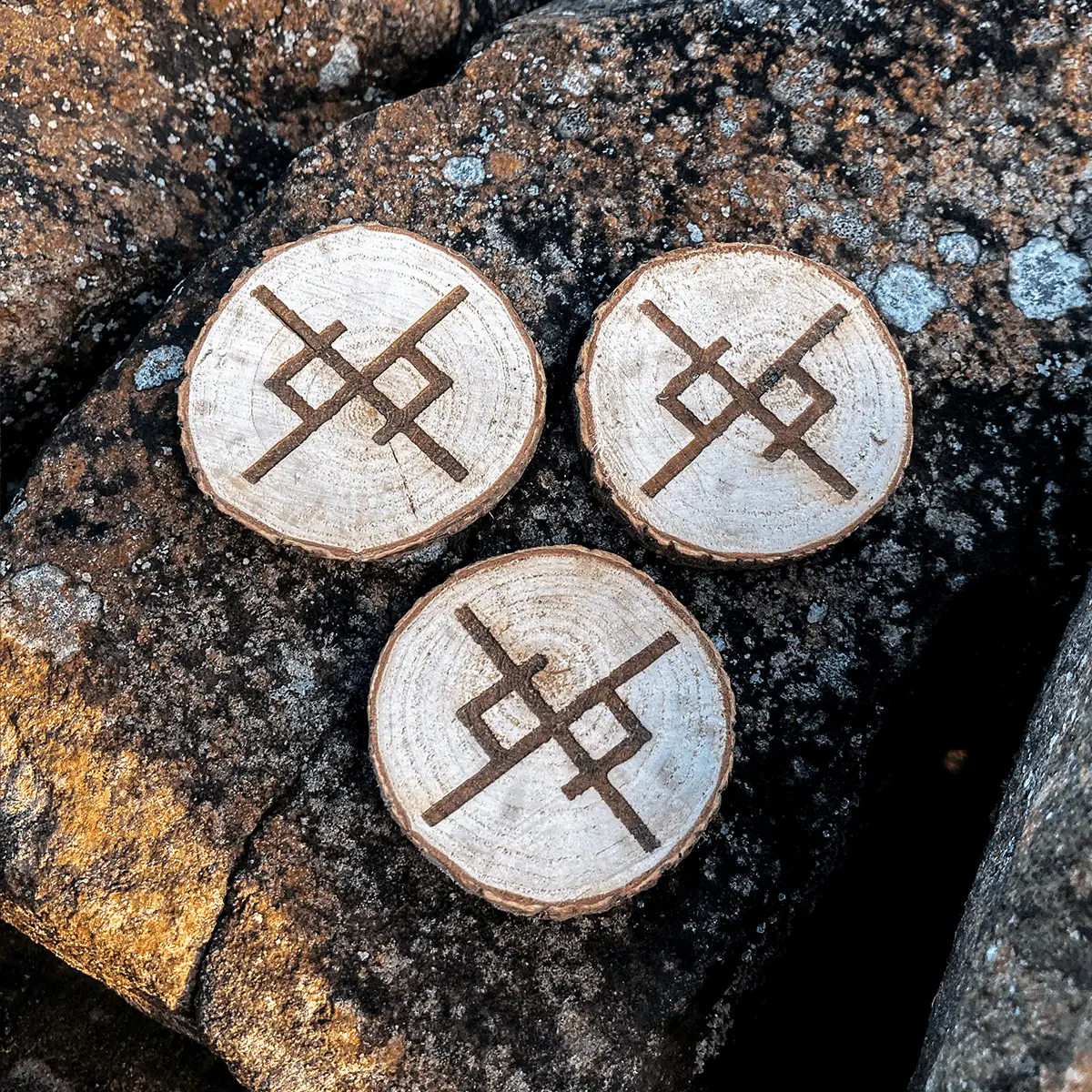 Eternal Love Rune Wooden Circle